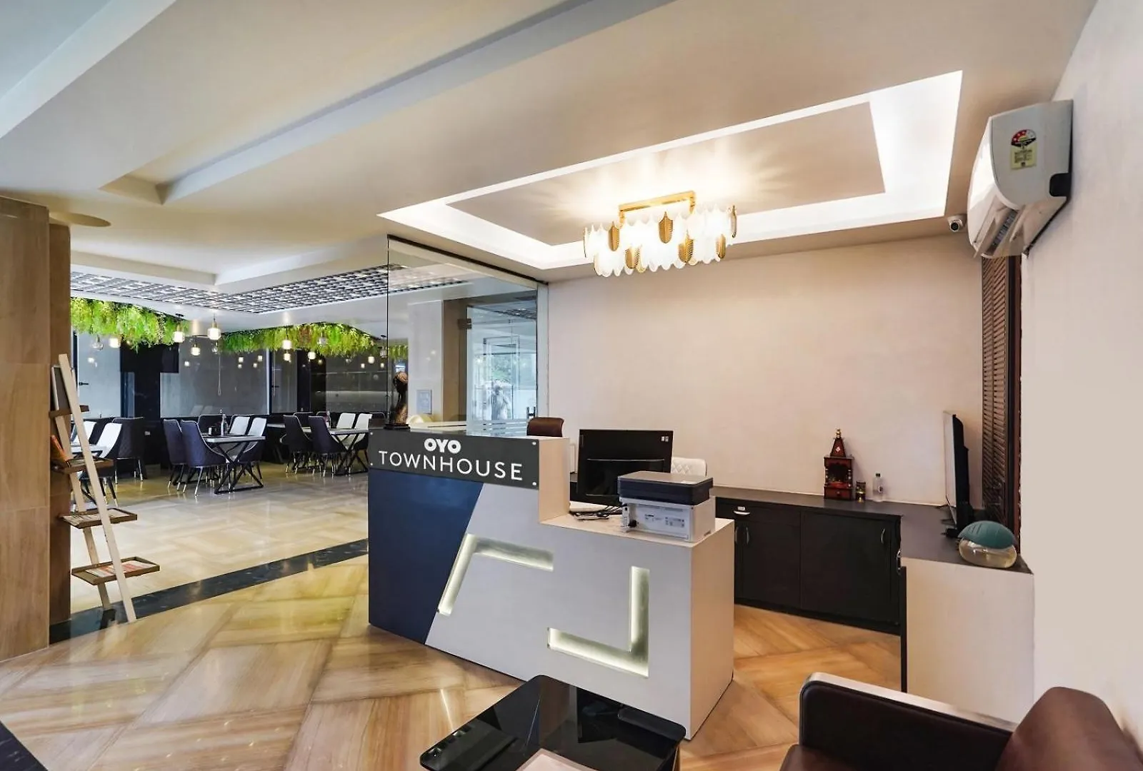 ****  Hotel Clayton New Delhi India