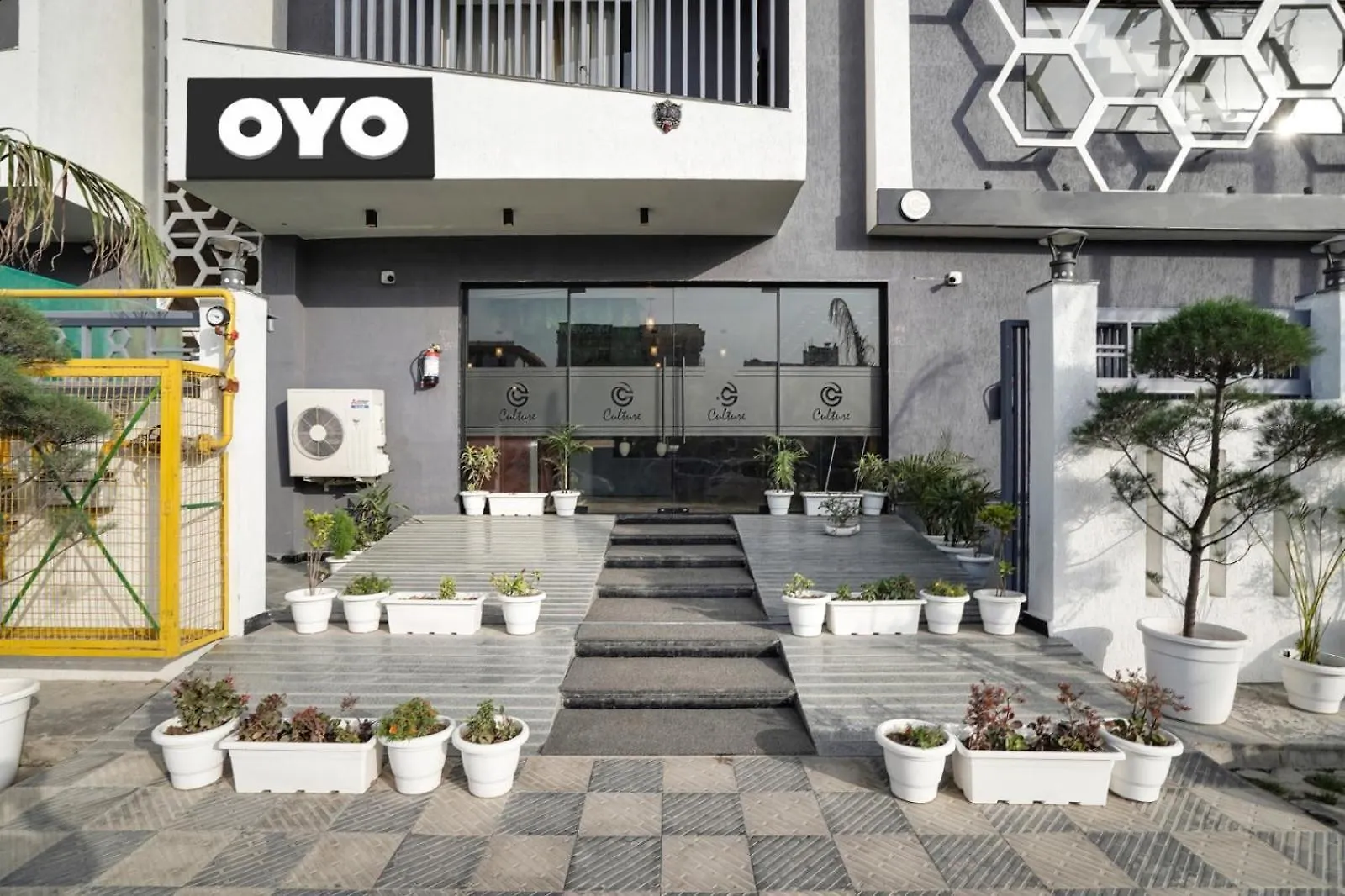 Hotel Clayton New Delhi
