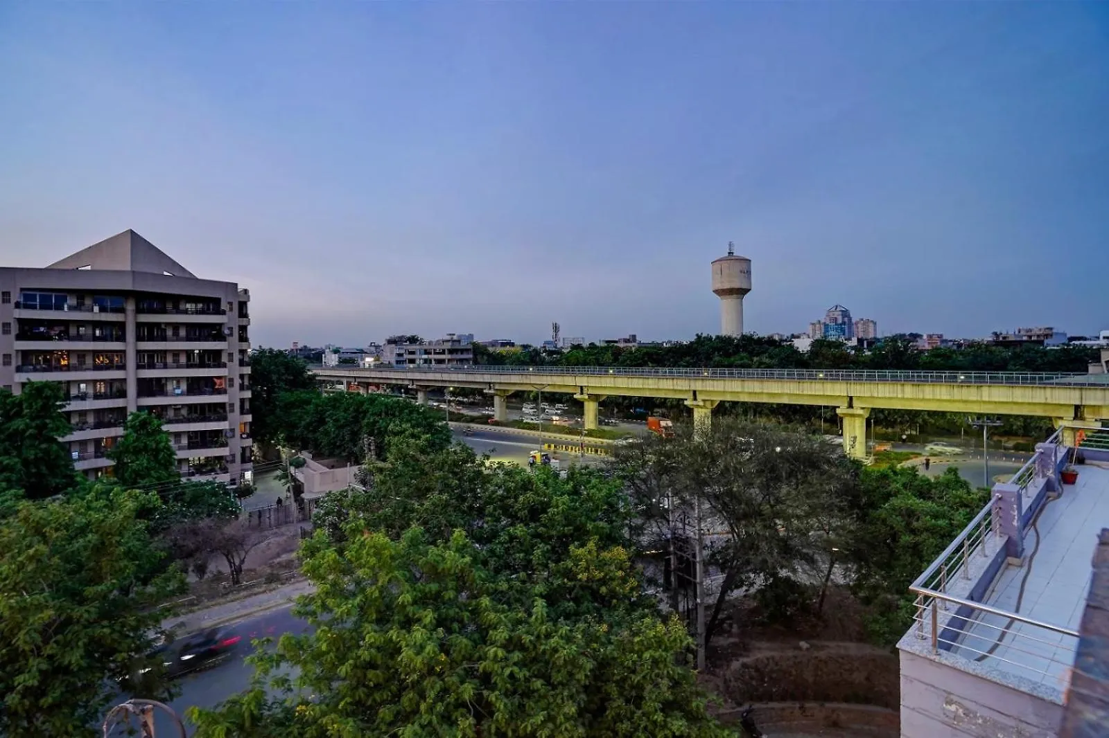 Hotel Clayton New Delhi 4*,