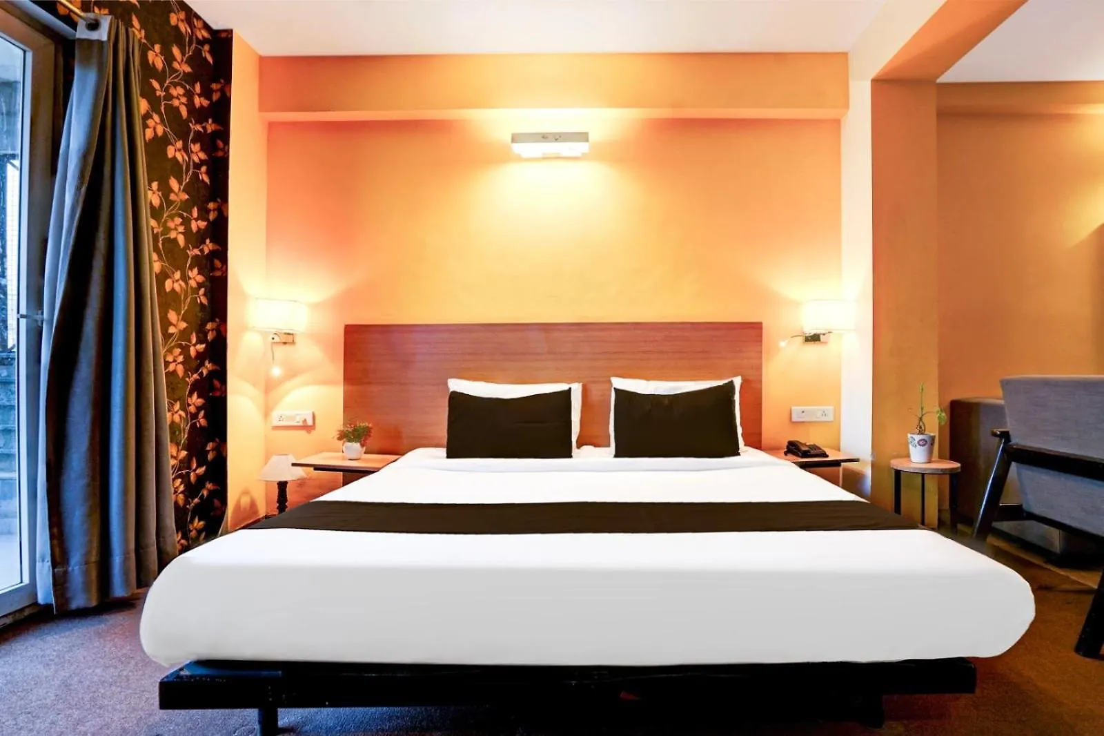 Hotel Clayton New Delhi 4*,  India