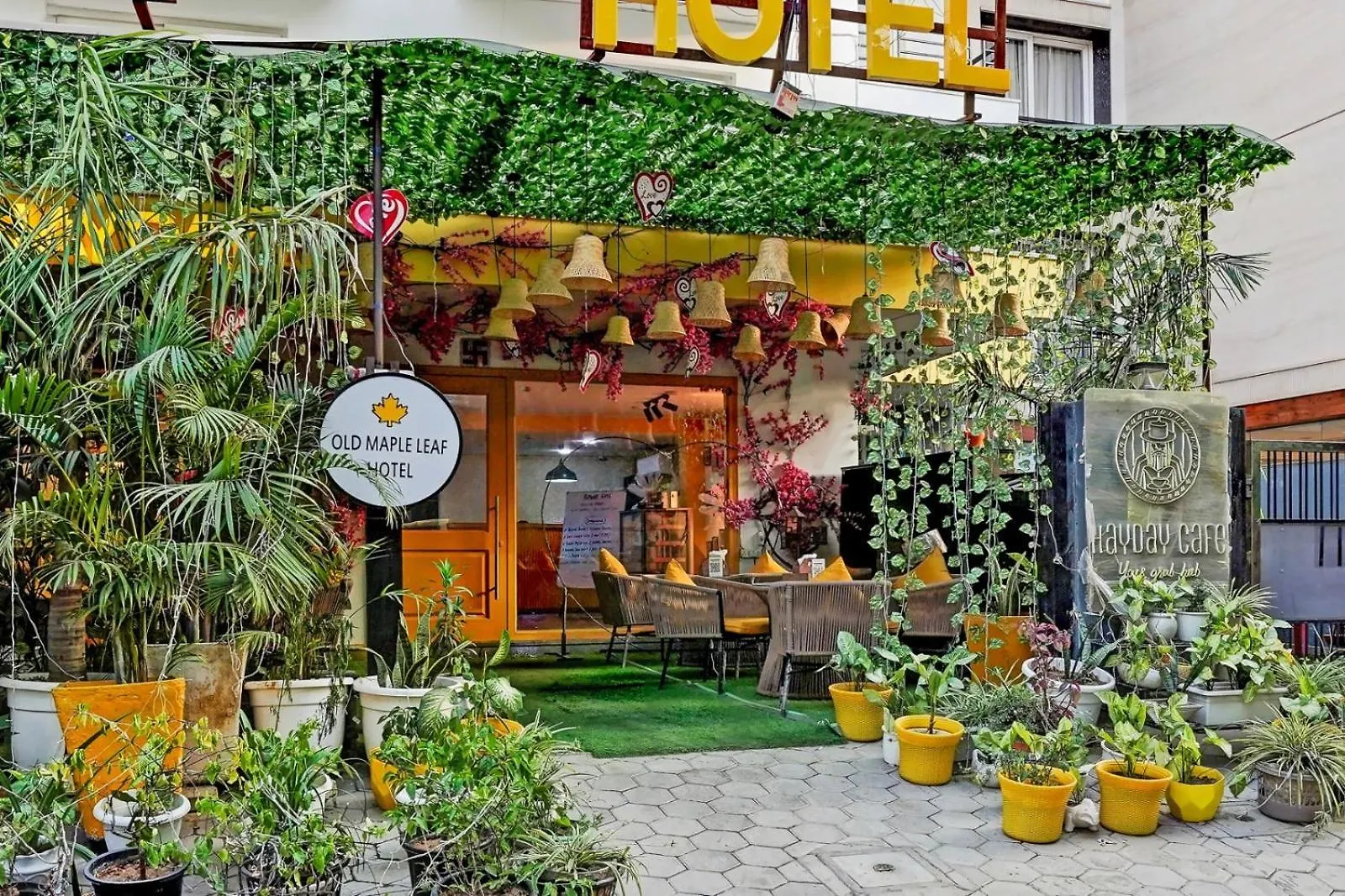 Hotel Clayton New Delhi 4*,  India