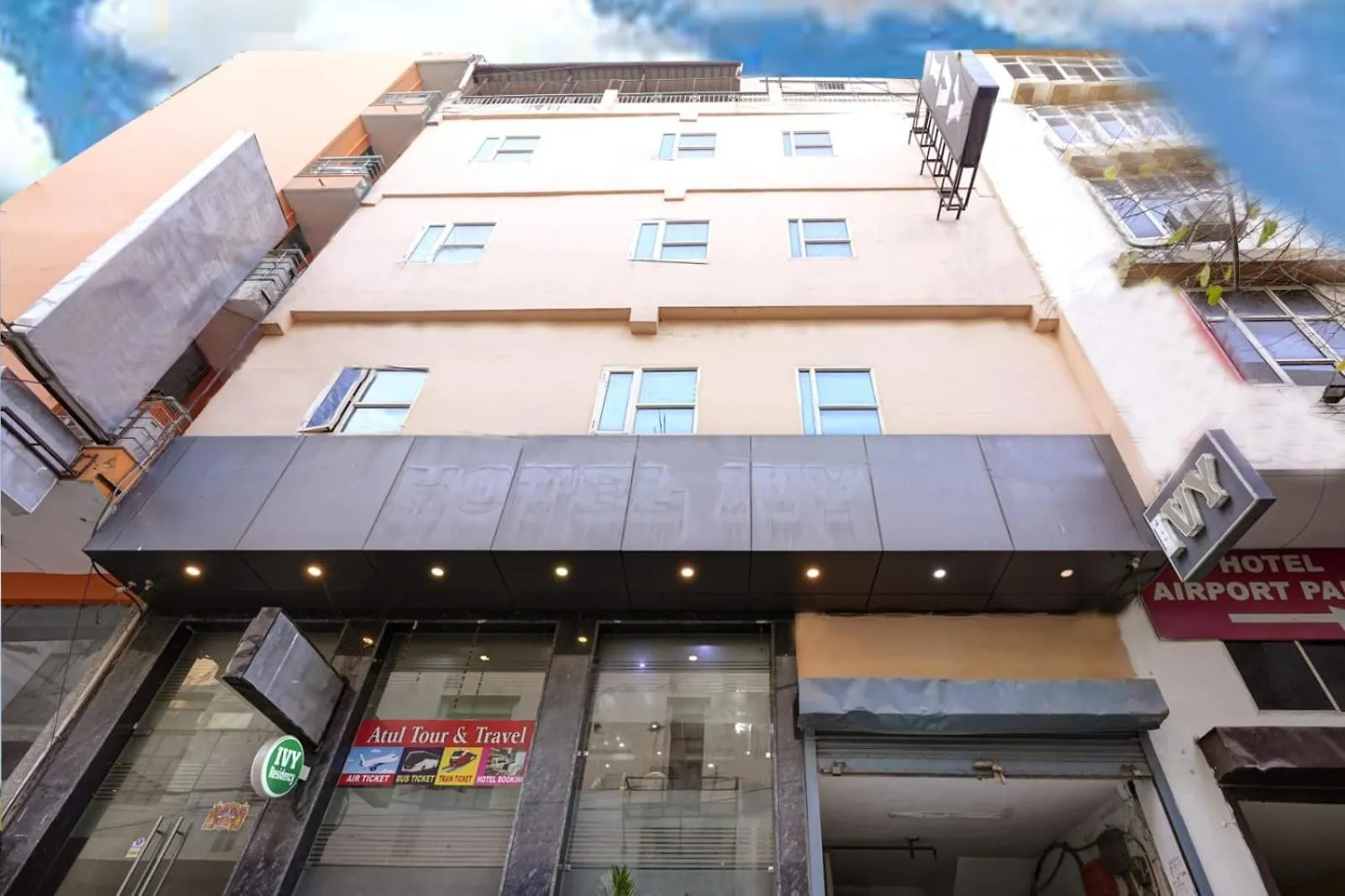 Hotel Clayton New Delhi